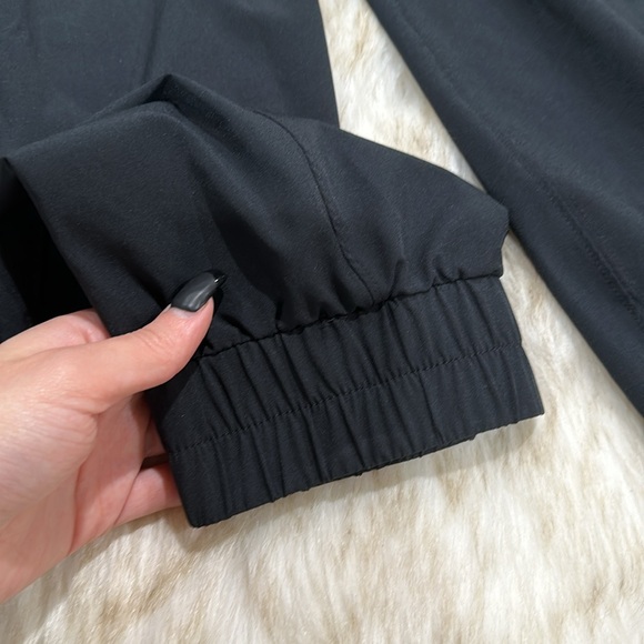 Abercrombie and fitch pants - Picture 2 of 3